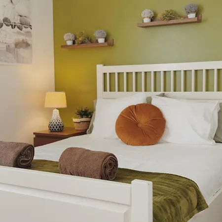 Coastal Garden Paradise Retreat- 6 Min From The *