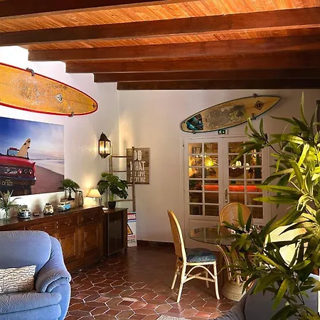 Guest house Coastal Garden Paradise Retreat- 6 Min From The