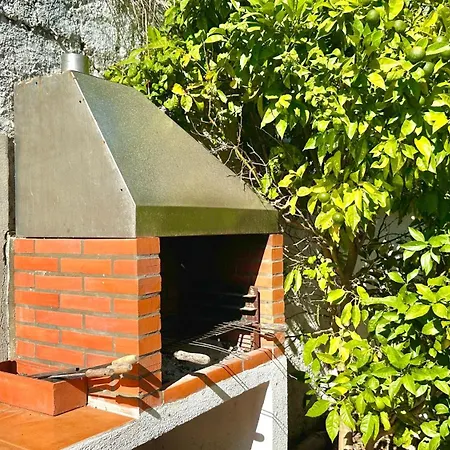 Coastal Garden Paradise Retreat- 6 Min From The Guest house Charneca (Setubal)