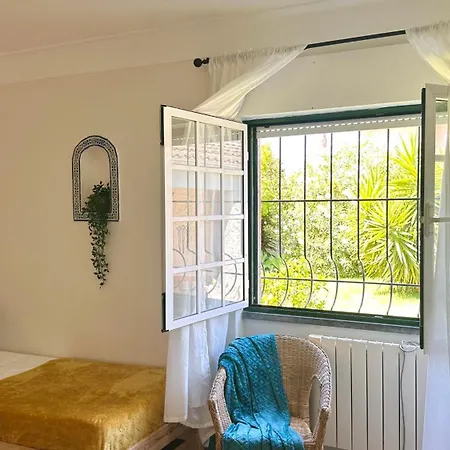 Coastal Garden Paradise Retreat- 6 Min From The Guest house