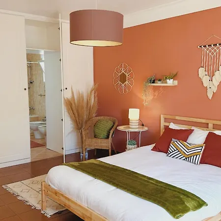 Coastal Garden Paradise Retreat- 6 Min From The Guest house