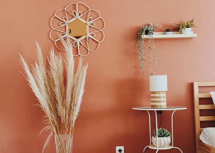 Coastal Garden Paradise Retreat- 6 Min From The Affittacamere Charneca (Setubal)